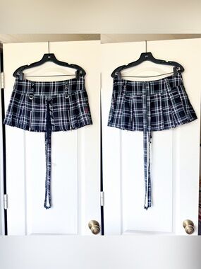 Tripp NYC Pleated Mini Skirt Lace Up Plaid Medium EUC